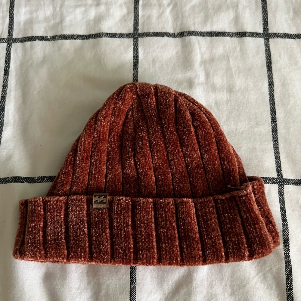 burnt red beanie